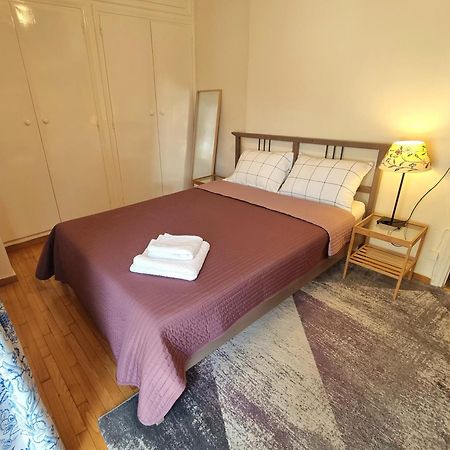 Cozy Apartment With Wrap Around Balcony Athens Ngoại thất bức ảnh