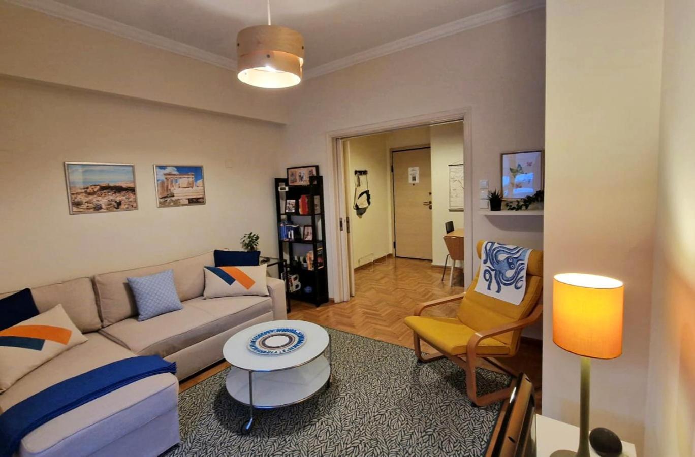 Cozy Apartment With Wrap Around Balcony Athens Ngoại thất bức ảnh